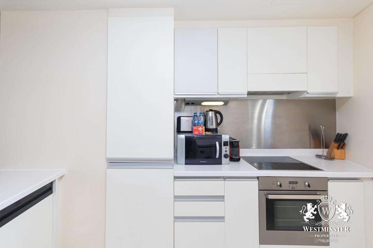 Westminster Dubai Mall Екстериор снимка A typical kitchen in a Westminster apartment