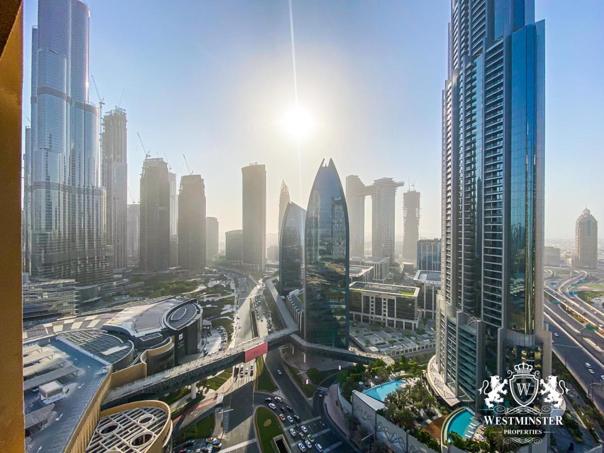 Westminster Dubai Mall Екстериор снимка View of the Dubai skyline from the Westin