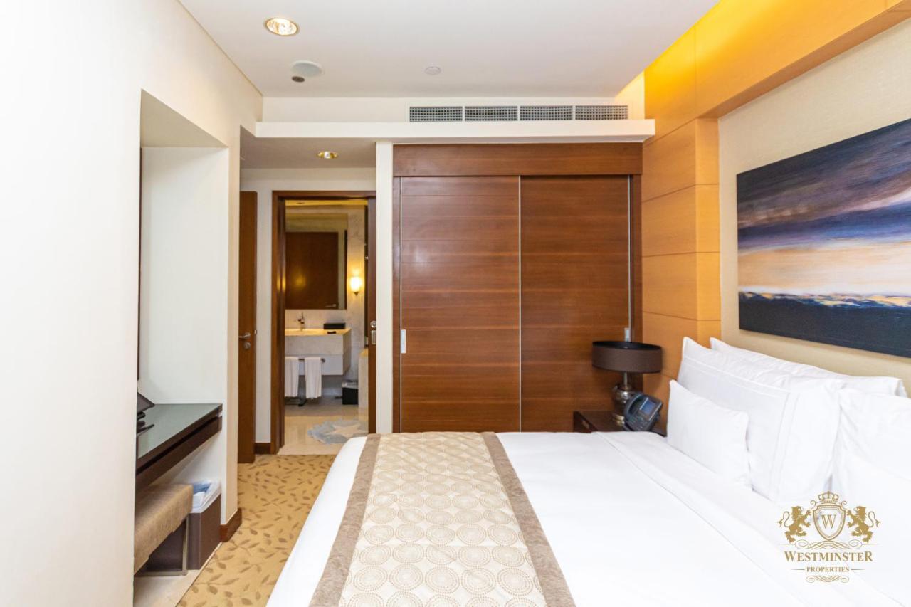 Westminster Dubai Mall Екстериор снимка A bedroom at Westminster International University